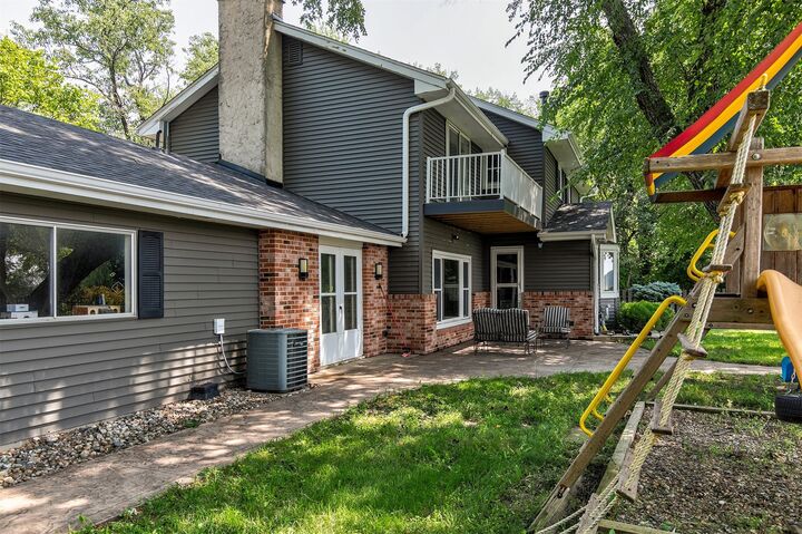 Property Photo: 6116 SW McKinley Avenue IA 50321