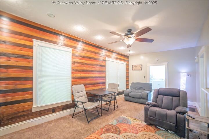 Property Photo: 615 Grant Street WV 25311
