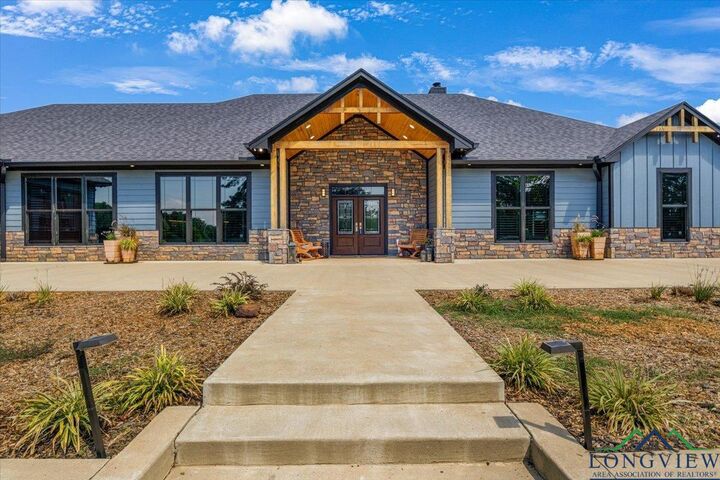 Property Photo: 1183 County Road 165 TX 75669