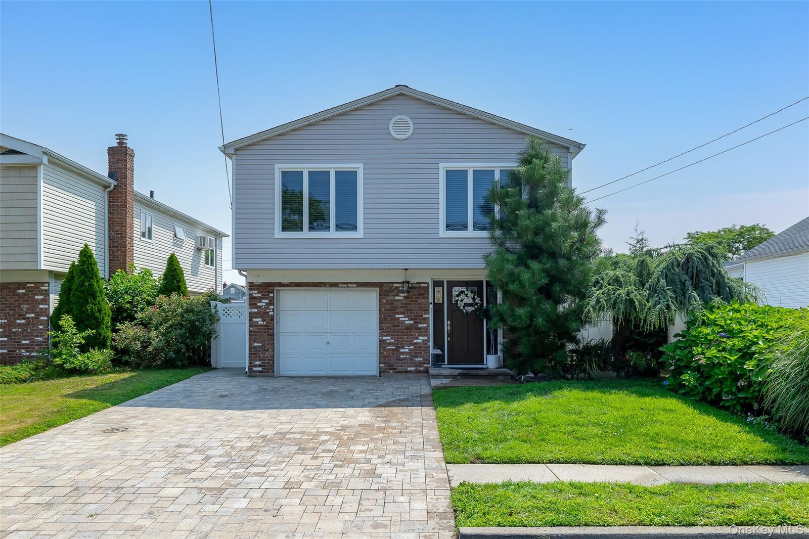 Property Photo: 29 S Bay Drive NY 11702