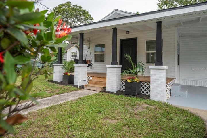Property Photo: 412 Oak Street FL 33823