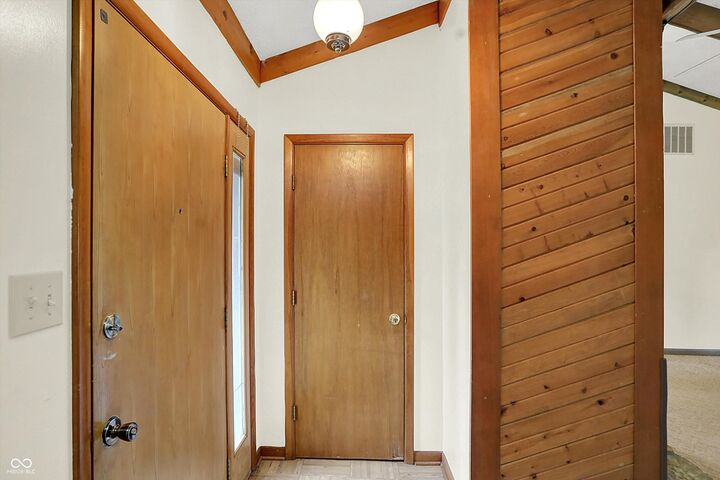 Property Photo: 822 Vanceburg Drive IN 46241