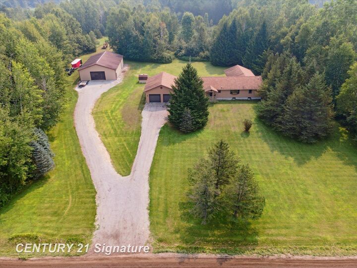 Property Photo:  132 N Nine Mile Road  MI 48640