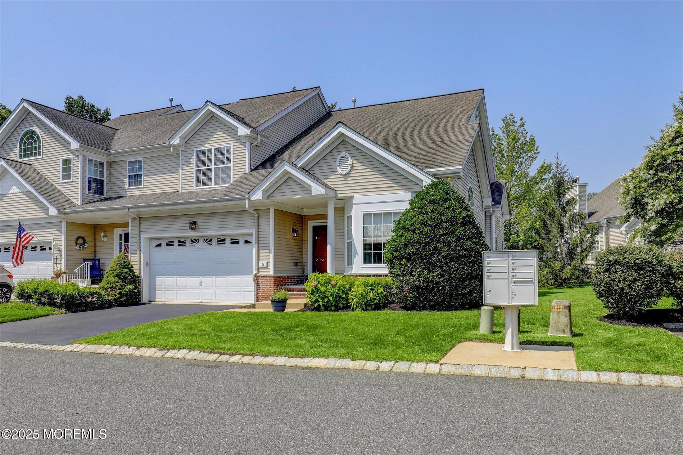 5 Waverly Court  Eatontown NJ 07724 photo