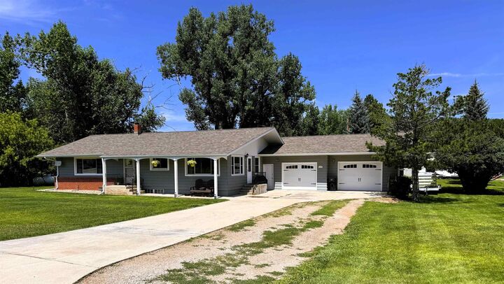 Property Photo: 119 W Thompson Street WY 82729