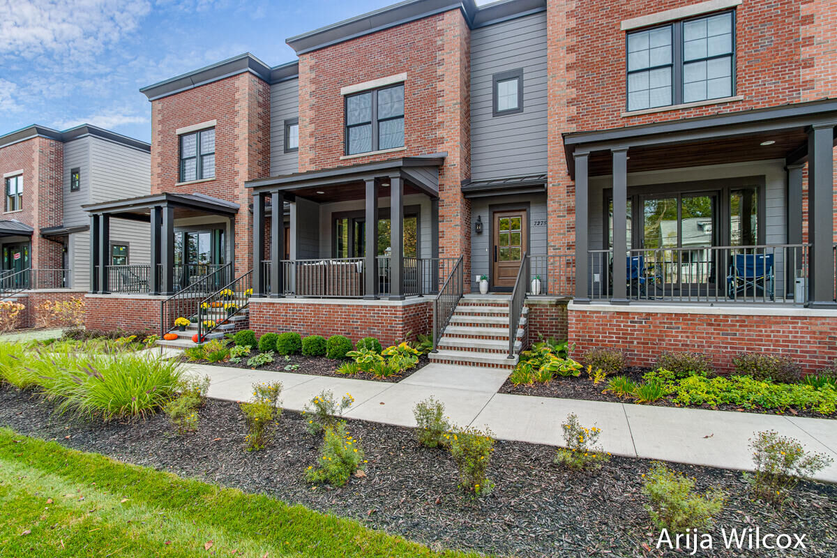 Property Photo:  7275 Schoolhouse Drive SE  MI 49301 