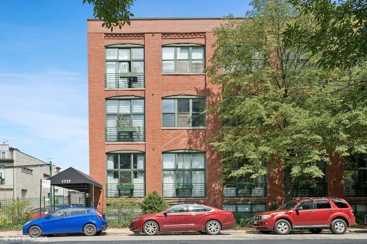 1737 N Paulina Street 302  Chicago IL 60622 photo