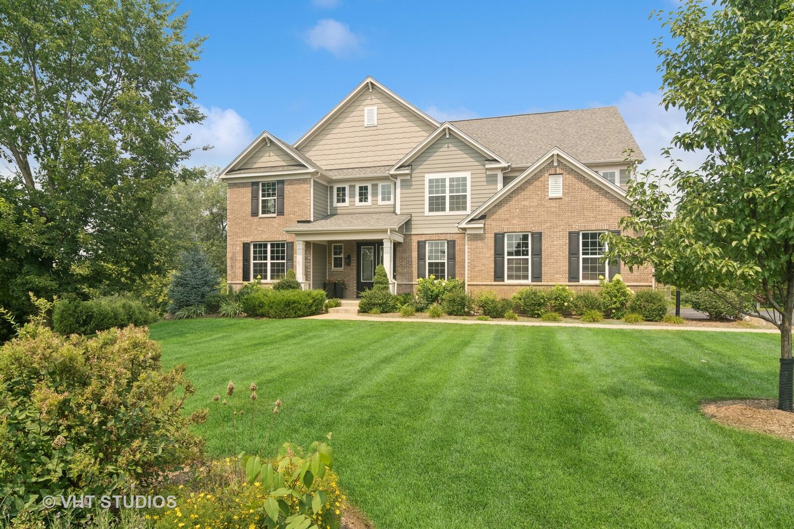 Property Photo:  25560 W Tara Drive  IL 60010 