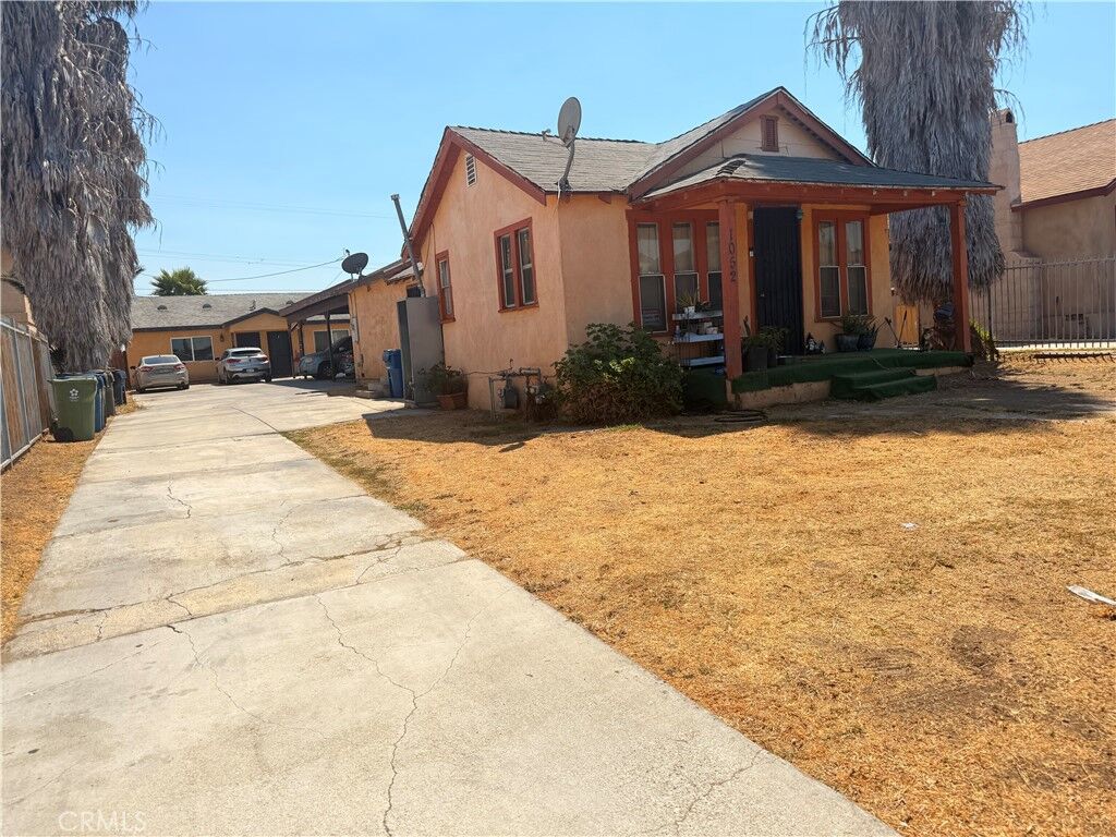 Property Photo:  1052 W 106th Street  CA 90044 