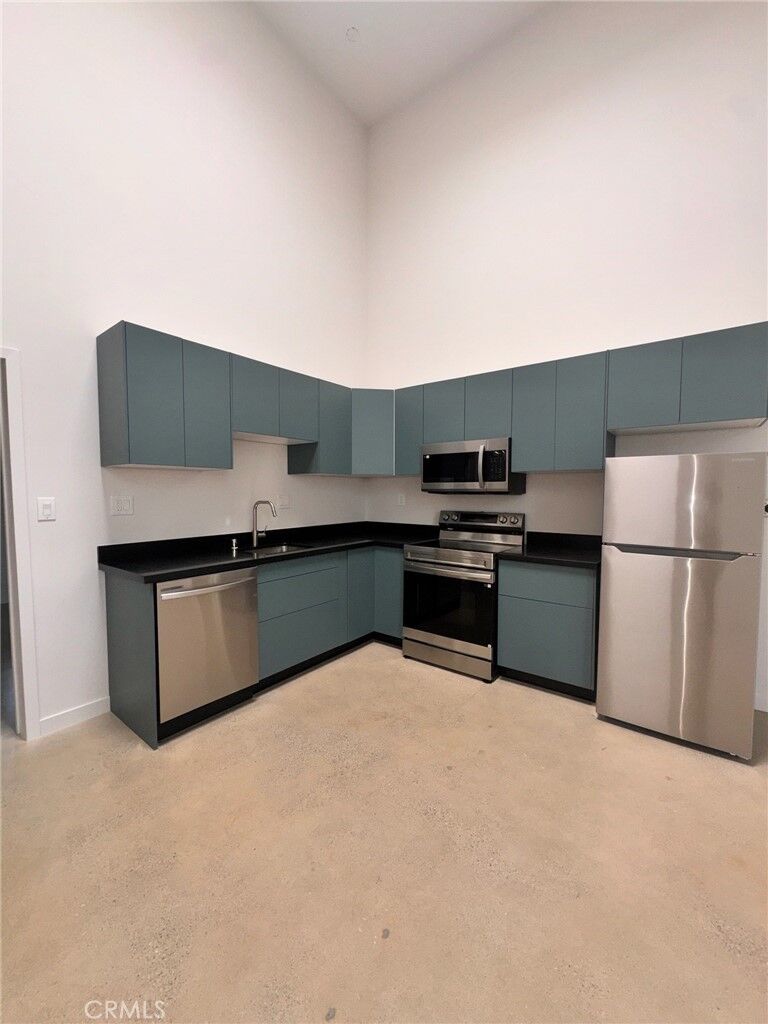 Property Photo:  11320 Bessemer  CA 91406 