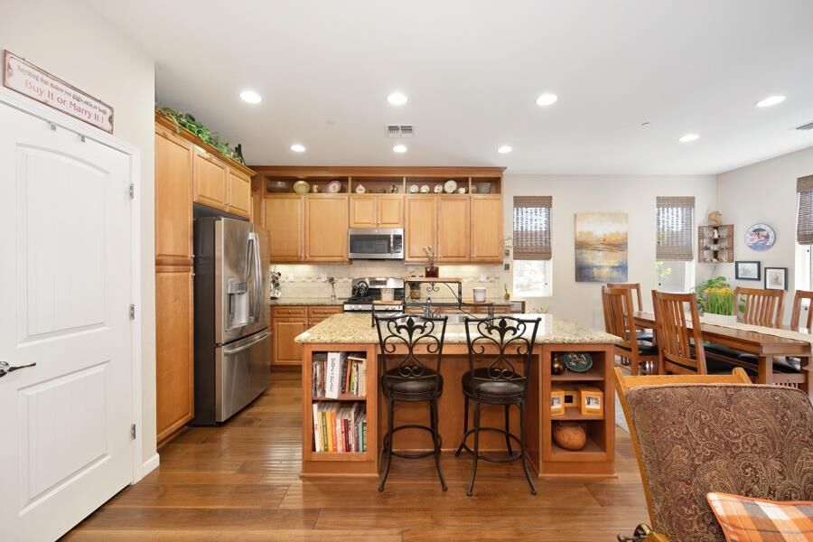Property Photo:  9763 Dartwell Way  CA 95829 