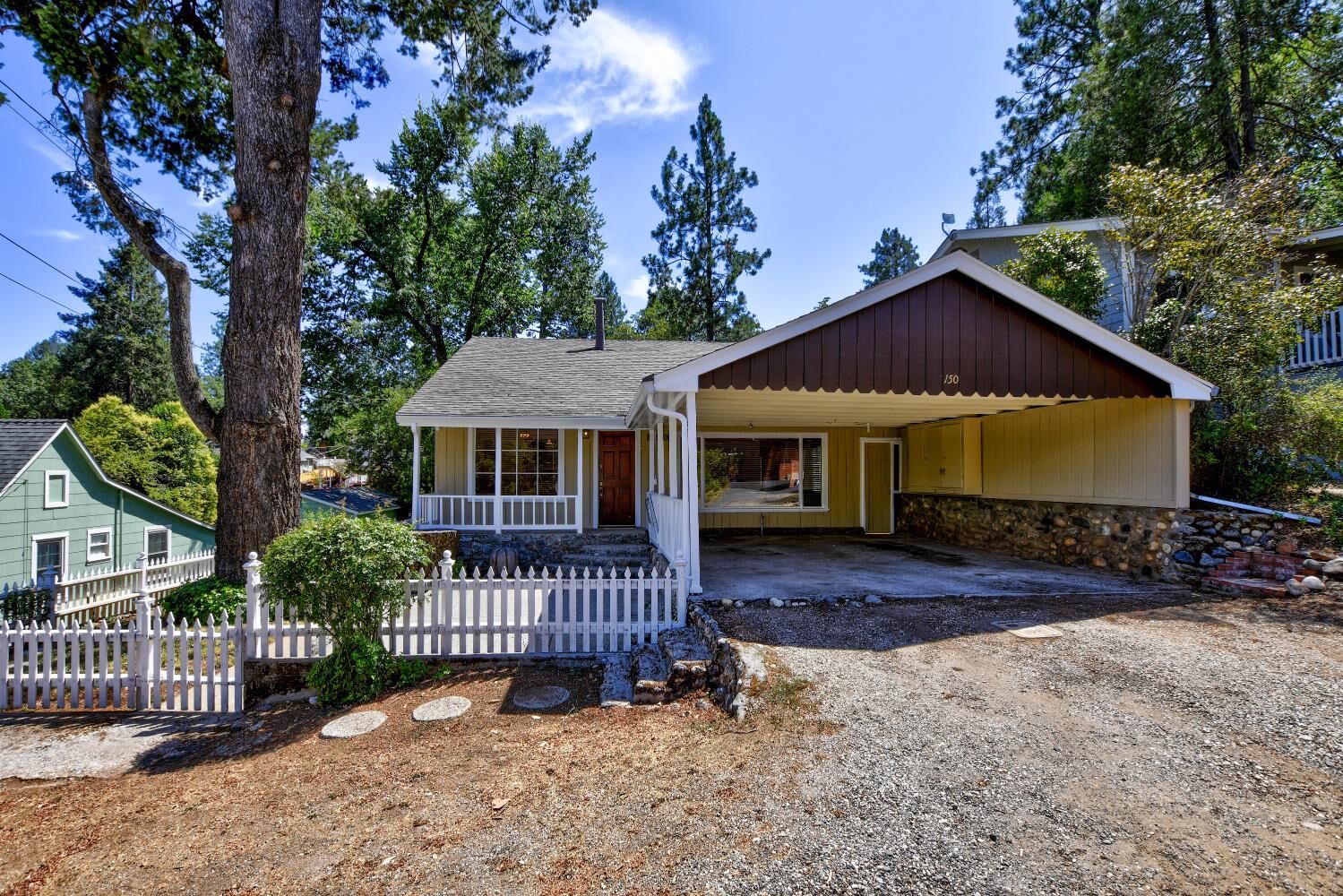 Property Photo: 150 W Oak Street CA 95713
