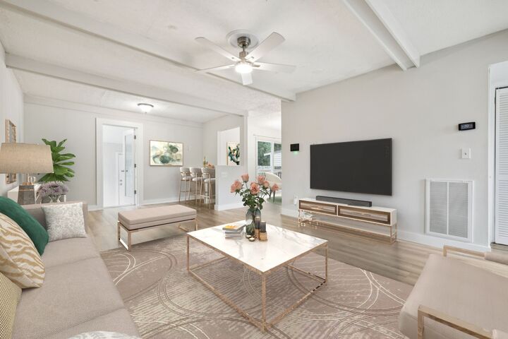 Property Photo: 5133 Hunters Point Ln TN 37076