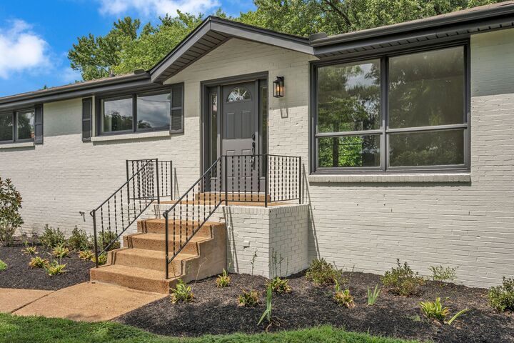 Property Photo: 662 Tobylynn Dr TN 37211