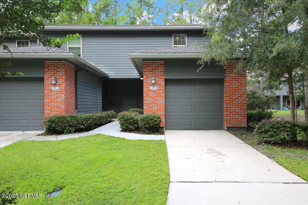 Property Photo: 4182 Quiet Creek Loop FL 32068