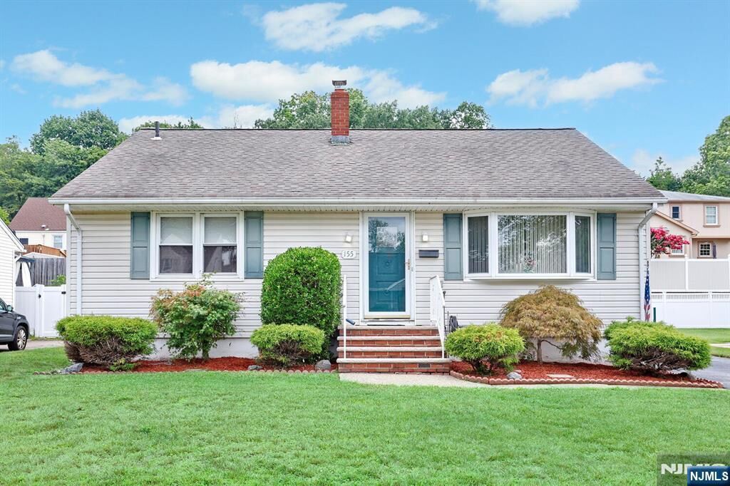 Property Photo:  155 Oldfield Avenue  NJ 07604 