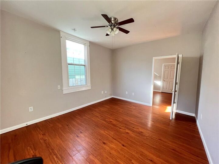 Property Photo:  3519 S Tonti Street  LA 70125 