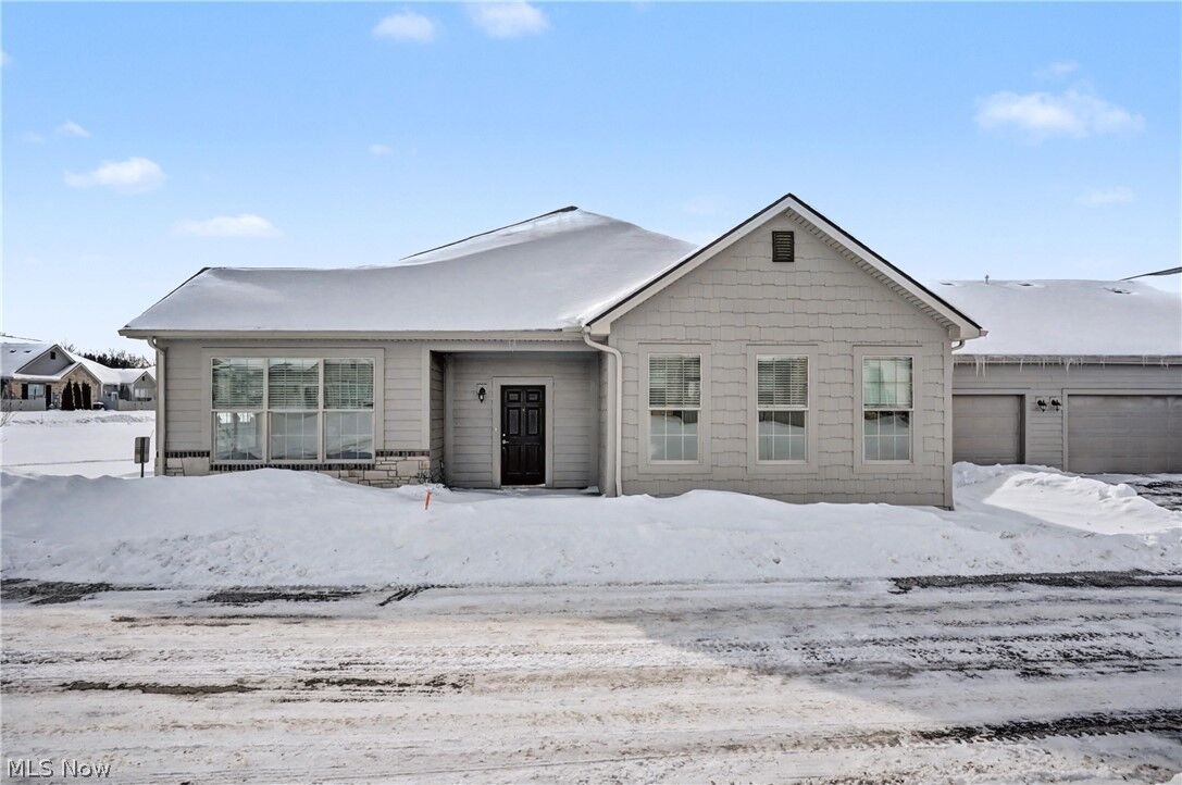 Property Photo: 9264 Sharrott Road 1001 OH 44514