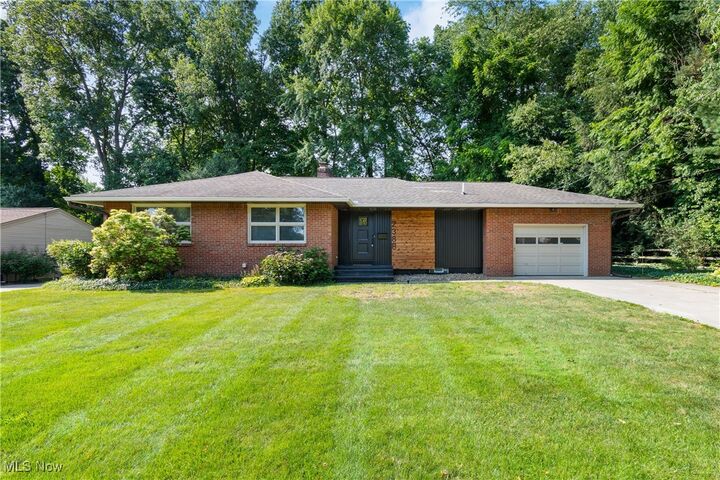 2388 Banbury Road  Fairlawn OH 44333 photo