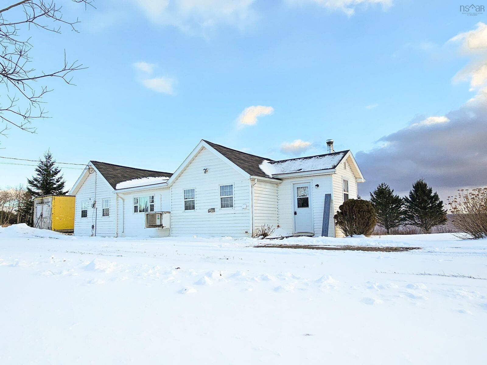 Property Photo:  4606 Highway 2  NS B0M 1B0 