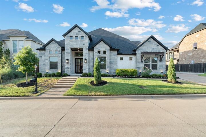 2009 Hill Country Court  Arlington TX 76012 photo