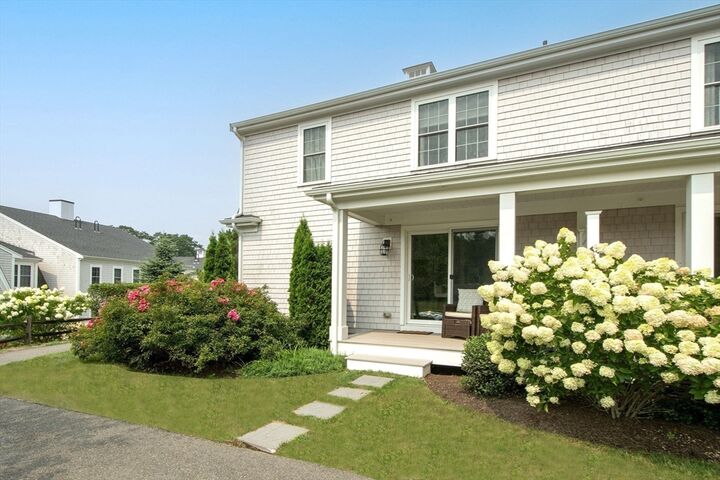 Property Photo:  138 Elm Street 12  MA 02364 