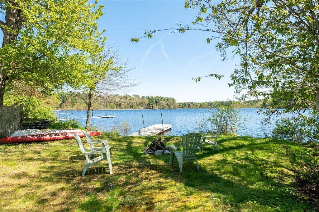 Property Photo:  4 Gregory Island Lane  MA 01929 