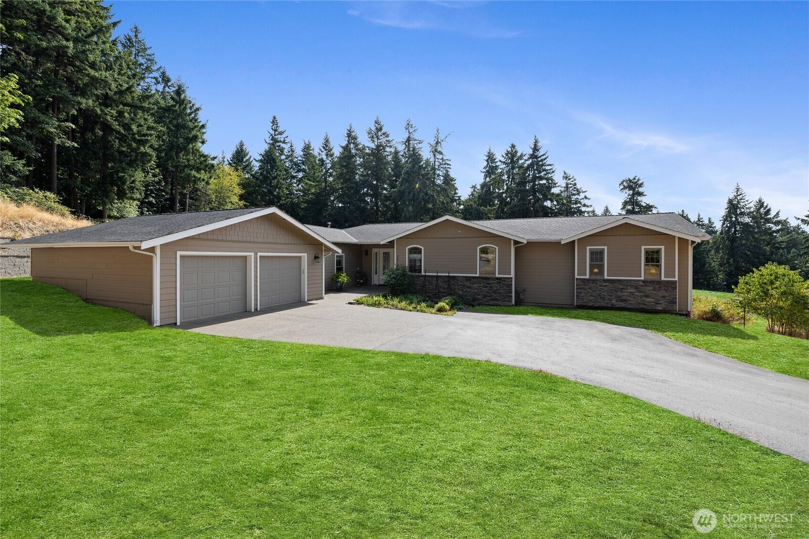 Property Photo:  3515  91st Avenue Ct E  WA 98371 