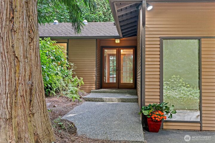 Property Photo: 11333 204th Avenue NE WA 98053
