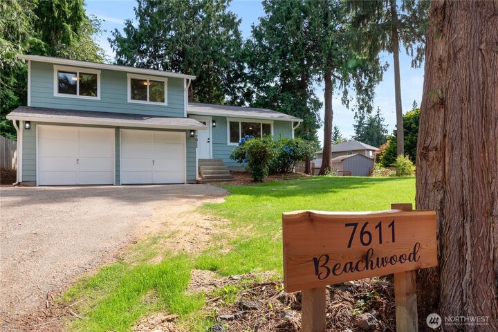 Property Photo: 7611 NE Beachwood Avenue WA 98370