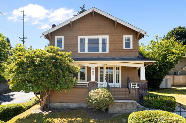 303 W Dravus Street  Seattle WA 98119 photo