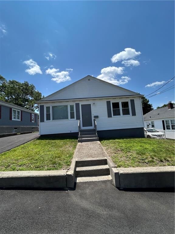 Property Photo:  55 Oliver Street  RI 02904 