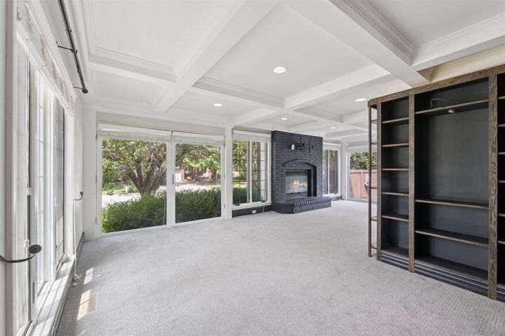Property Photo: 914 N Cypress Ct KS 67206