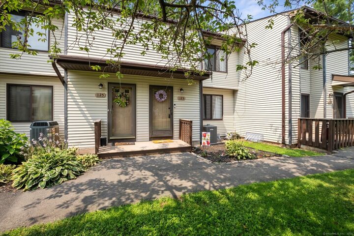 123 Cottonwood Road 123  Newington CT 06111 photo
