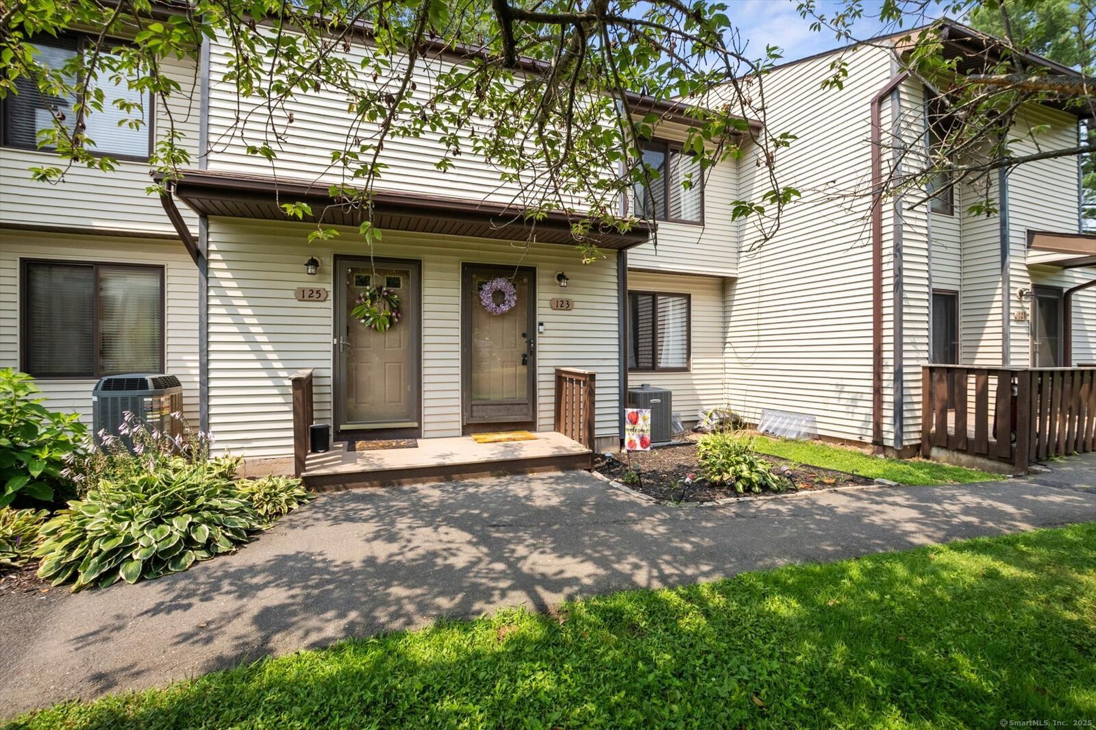 Property Photo: 123 Cottonwood Road 123 CT 06111