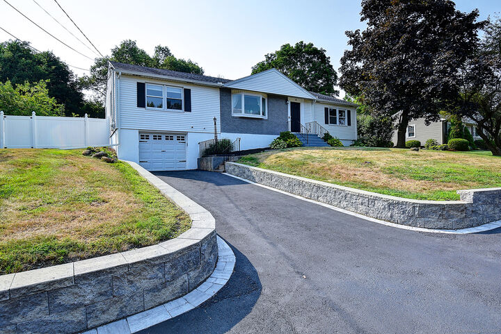 Property Photo: 48 Deer Run Road CT 06492