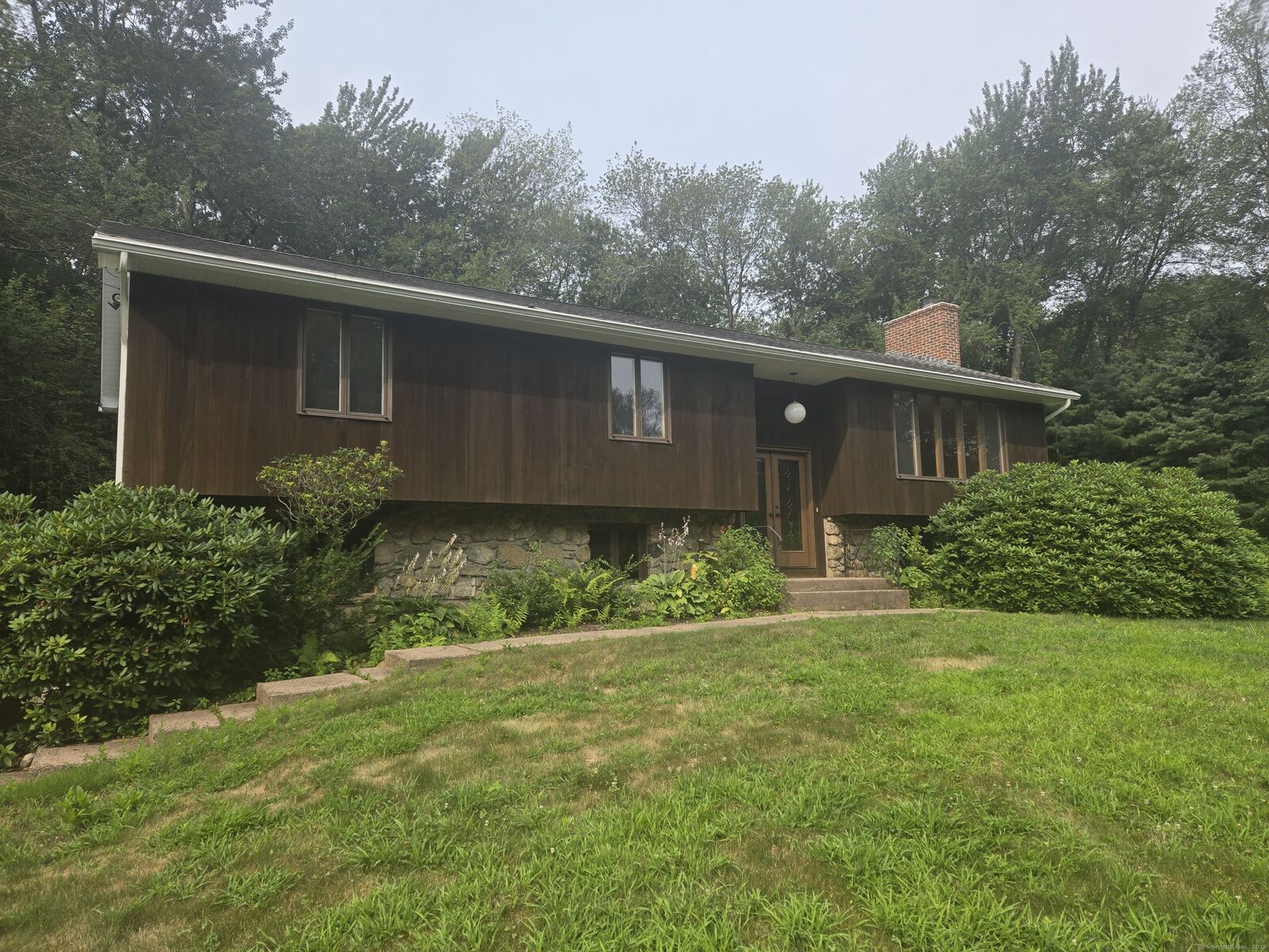 Property Photo: 16 Rosewood Lane CT 06043