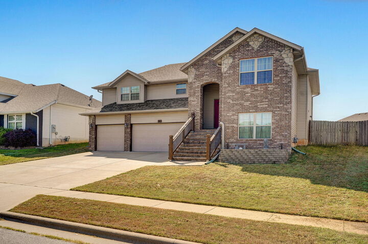 Property Photo:  4515 W Greenridge Street  MO 65807 