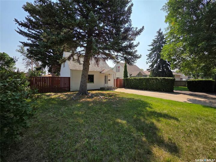 Property Photo:  1075 Monk Avenue  SK S6H 4E3 