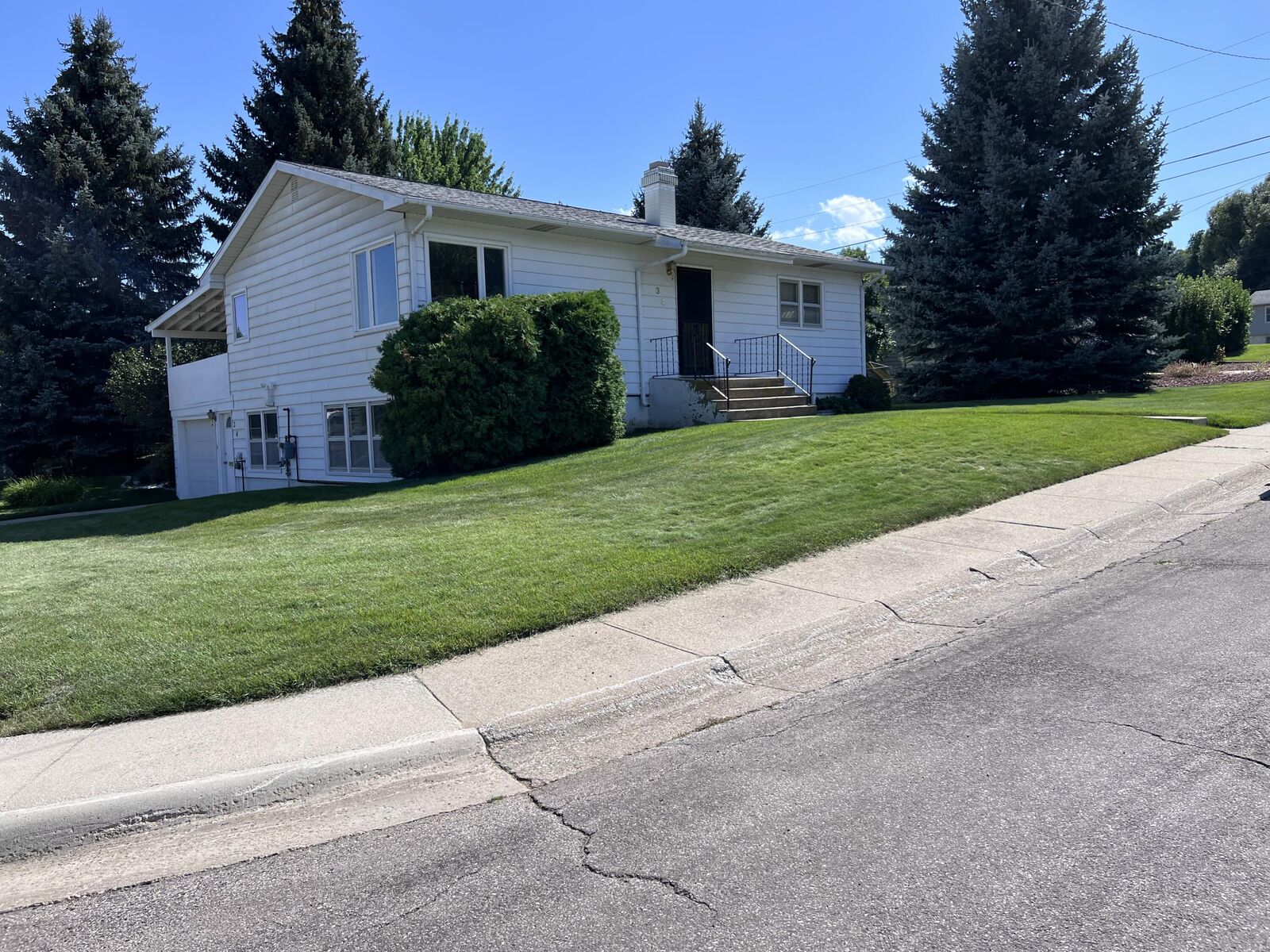 Property Photo:  34 Brock Avenue  WY 82801