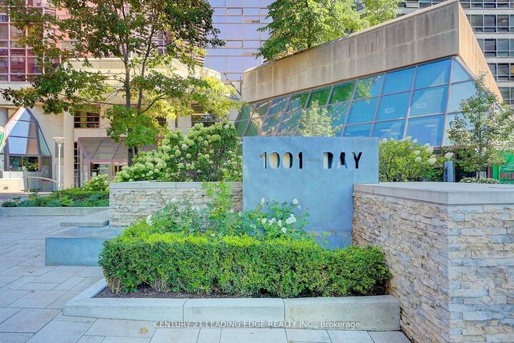 Photo de la propriété: 1001 Bay Street 514 ON M5S 3A6