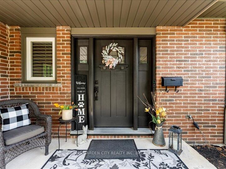 Property Photo: 226 Riverview Boulevard ON L2T 3M8