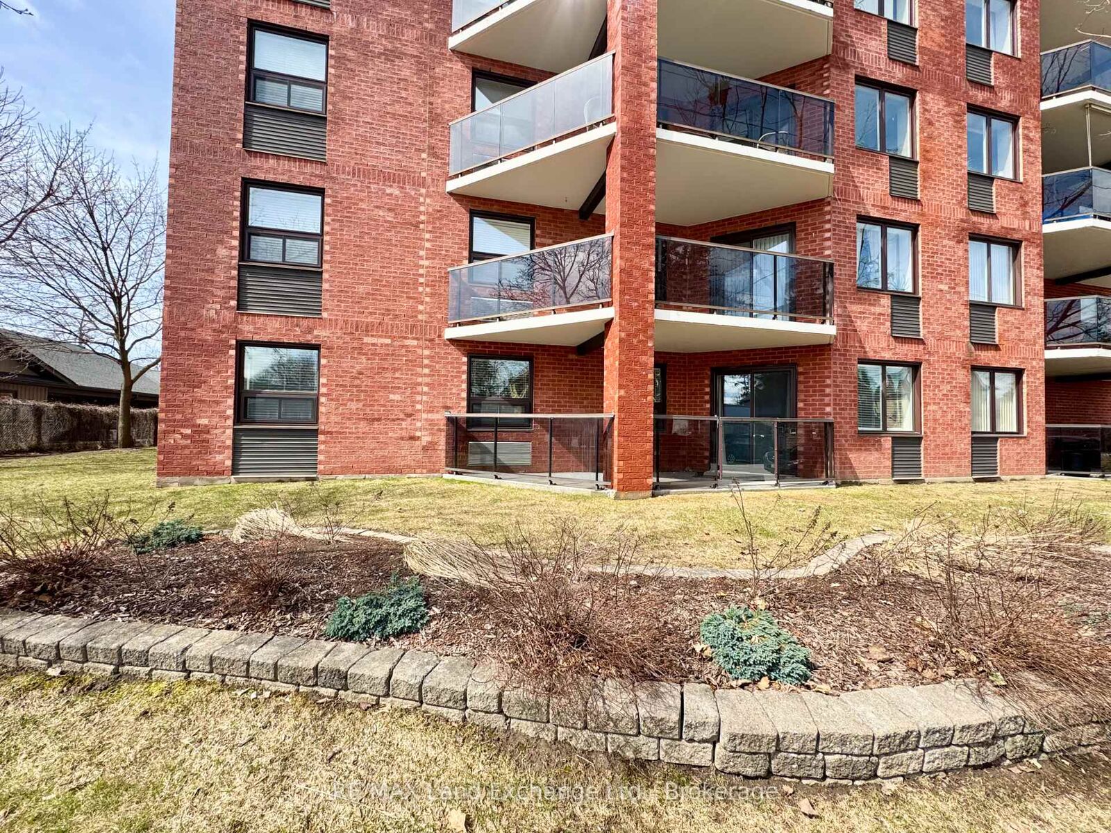 Property Photo: 101-536 11th Avenue 101 ON N4N 2S4