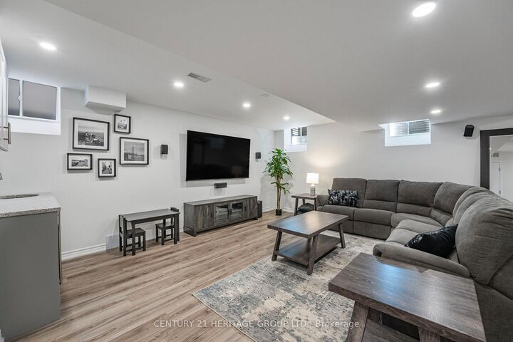 Photo de la propriété:  95 Rogers Trail  ON L3Z 2A5 