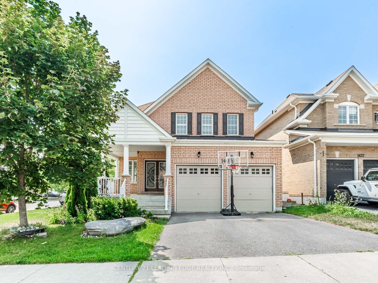 Property Photo:  1441 Woodstream Avenue  ON L1H 8L7 