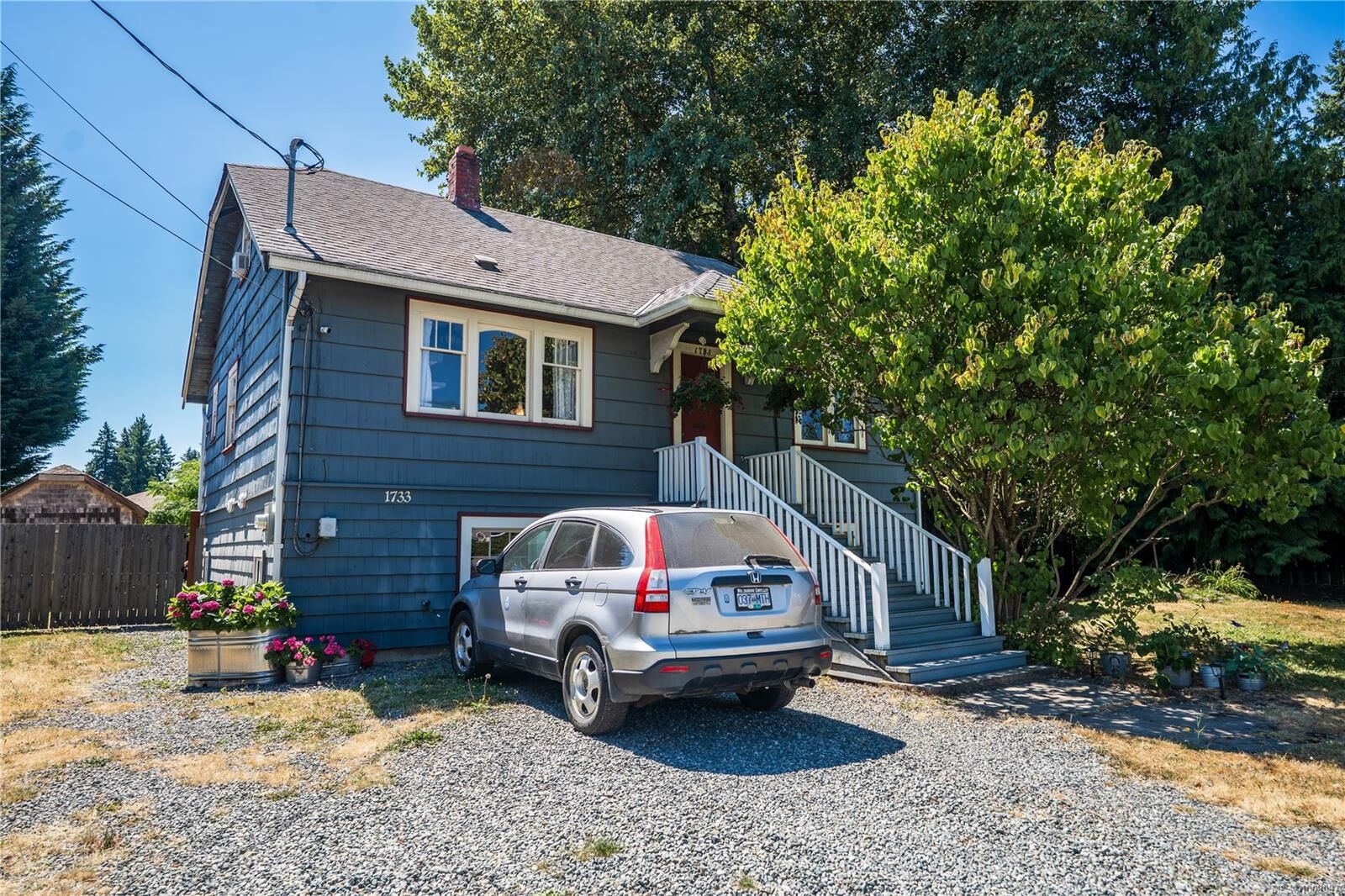 Property Photo: 1733 Northfield Rd BC V9S 3B1
