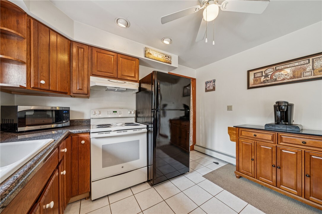 Property Photo: 974 Renton Rd PA 15239