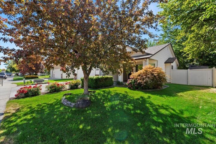 Property Photo: 10663 Gossamer St ID 83687