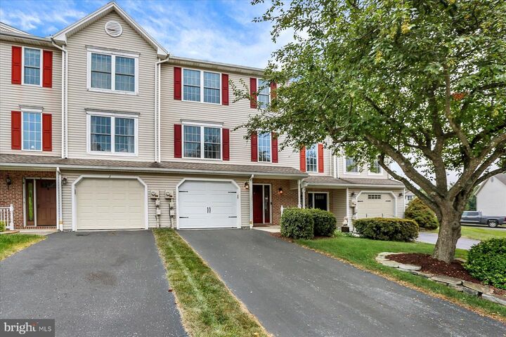 3 Keefer Way  Mechanicsburg PA 17055 photo