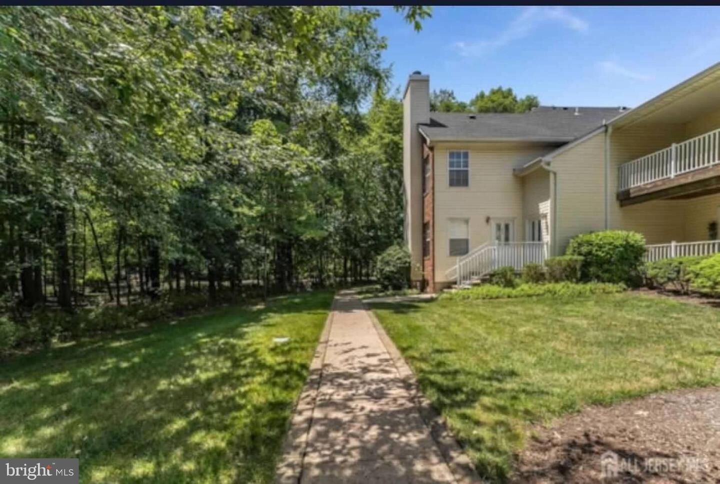 Property Photo:  416 Ripley Court  NJ 08854 